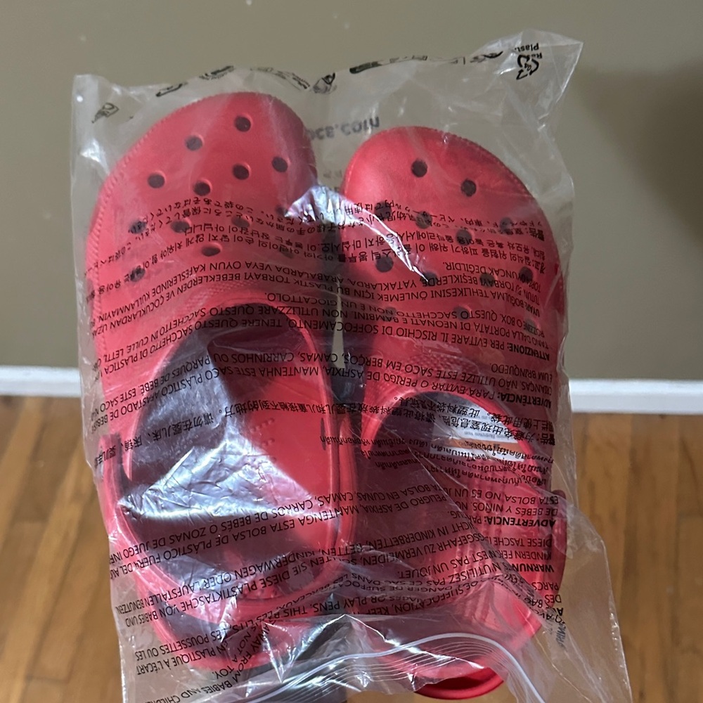 CROCS Classic Red Clogs